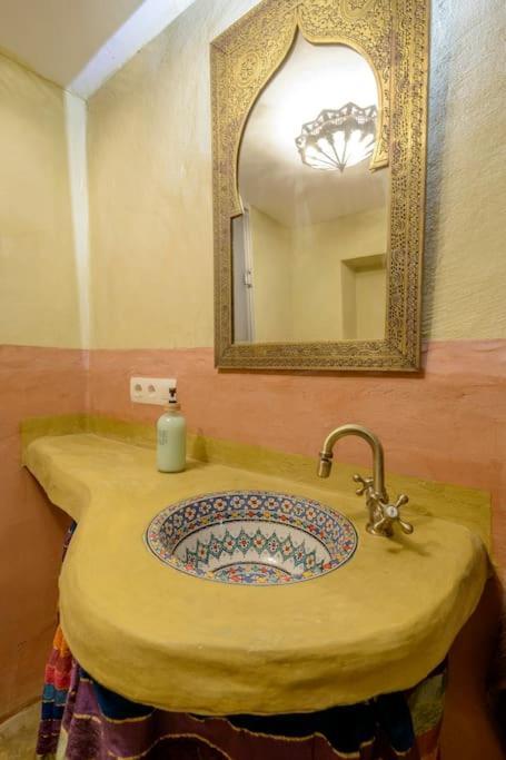 Hostal Nazari Cogollos De La Vega Екстер'єр фото