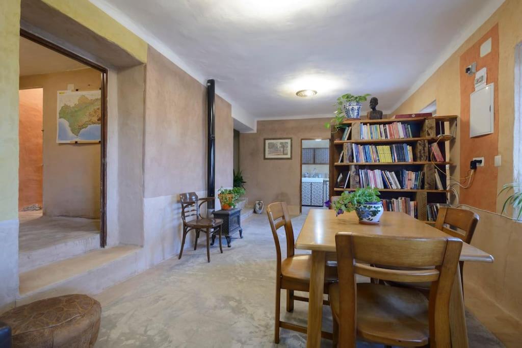 Hostal Nazari Cogollos De La Vega Екстер'єр фото